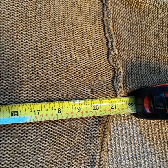 Women's Tan American Eagle Sweater Size Medium 100%Cotton - Picture 6 of 8